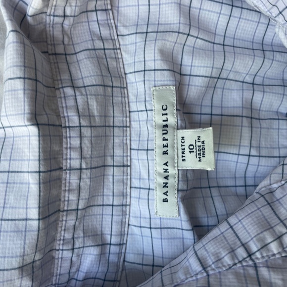 Lululemon leggings with two shirts - Picture 3 of 11